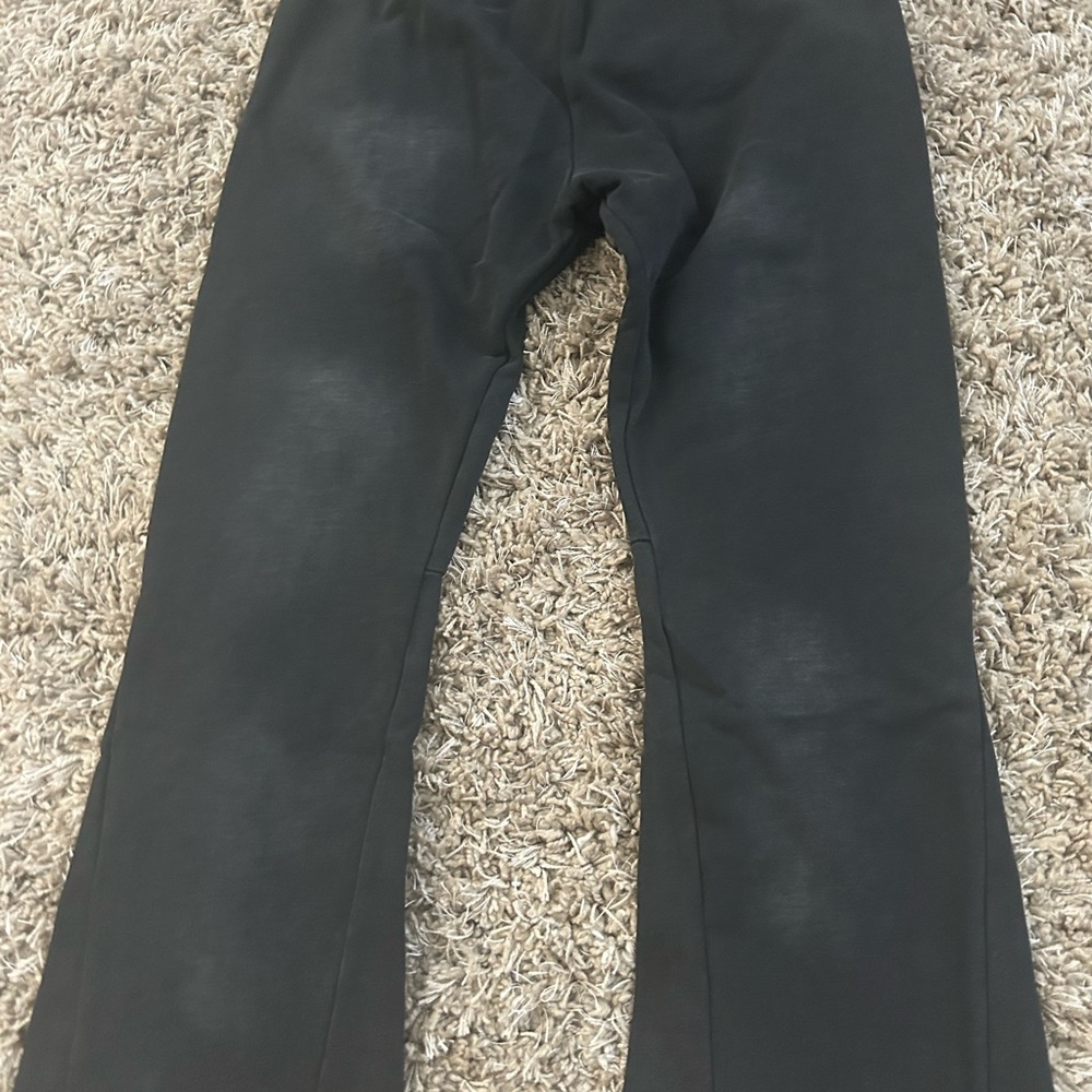 Hellstar sweats dont need anymore to small